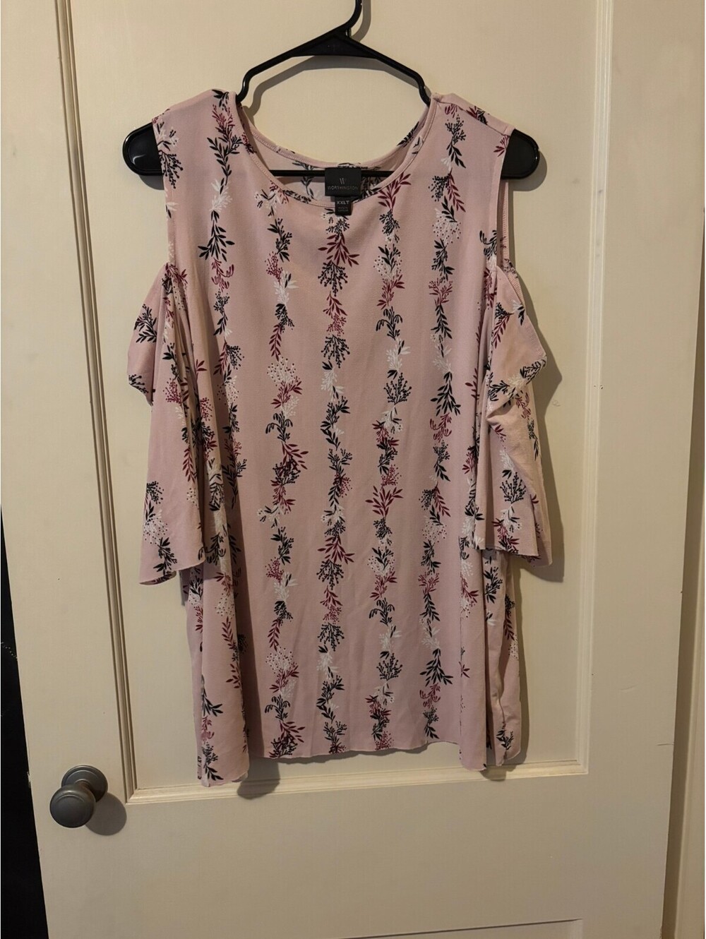 Worthington Pink floral cold shoulder top XXLT